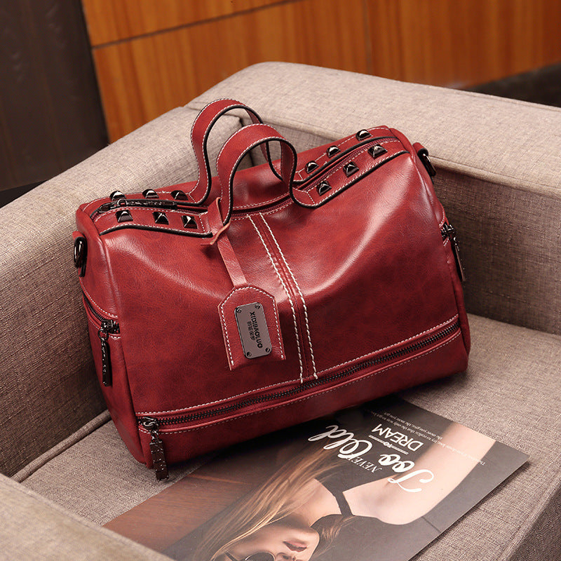 LÉA | Sac Rétro Chic – Look Raffiné